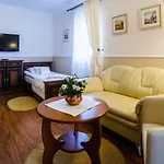 Atena Privatunterkunft *