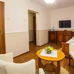 Atena Privatunterkunft *
