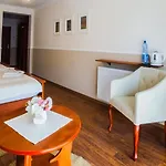 Privatunterkunft Atena