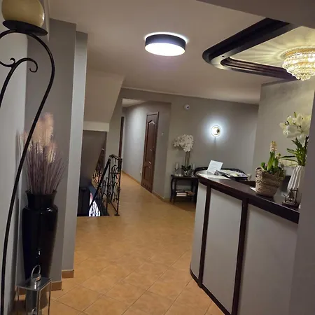 Privatunterkunft Atena *