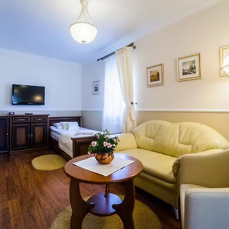 בית אירוח Atena