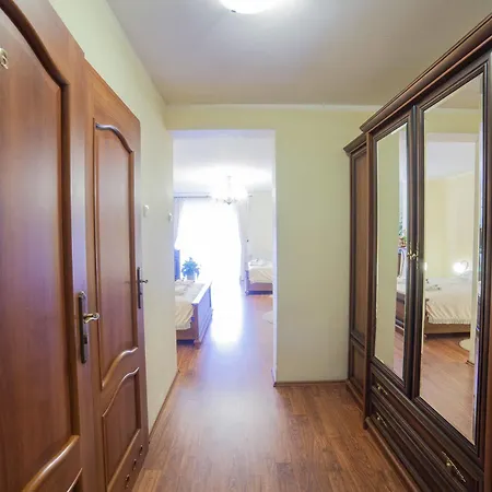 בית אירוח Atena