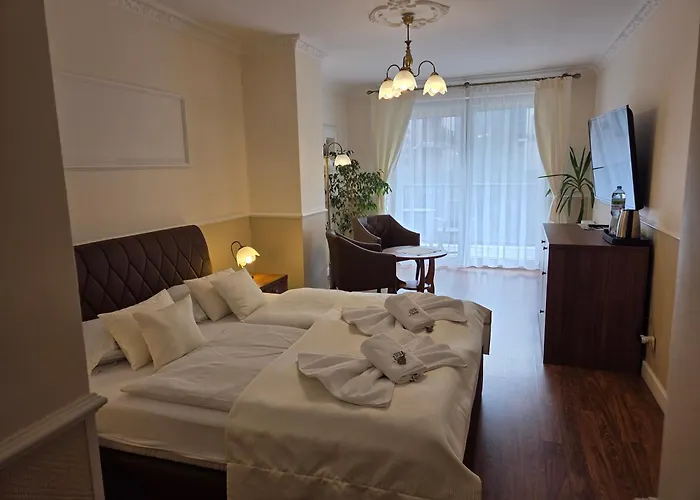 Atena Quarto em Acomodações Particulares