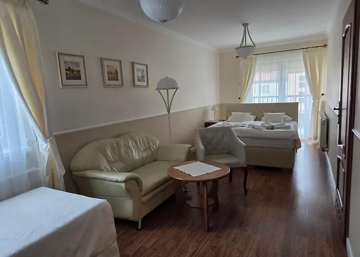 Atena Quarto em Acomodações Particulares *