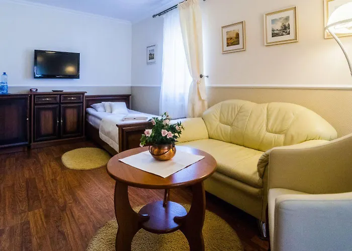 Atena Quarto em Acomodações Particulares *